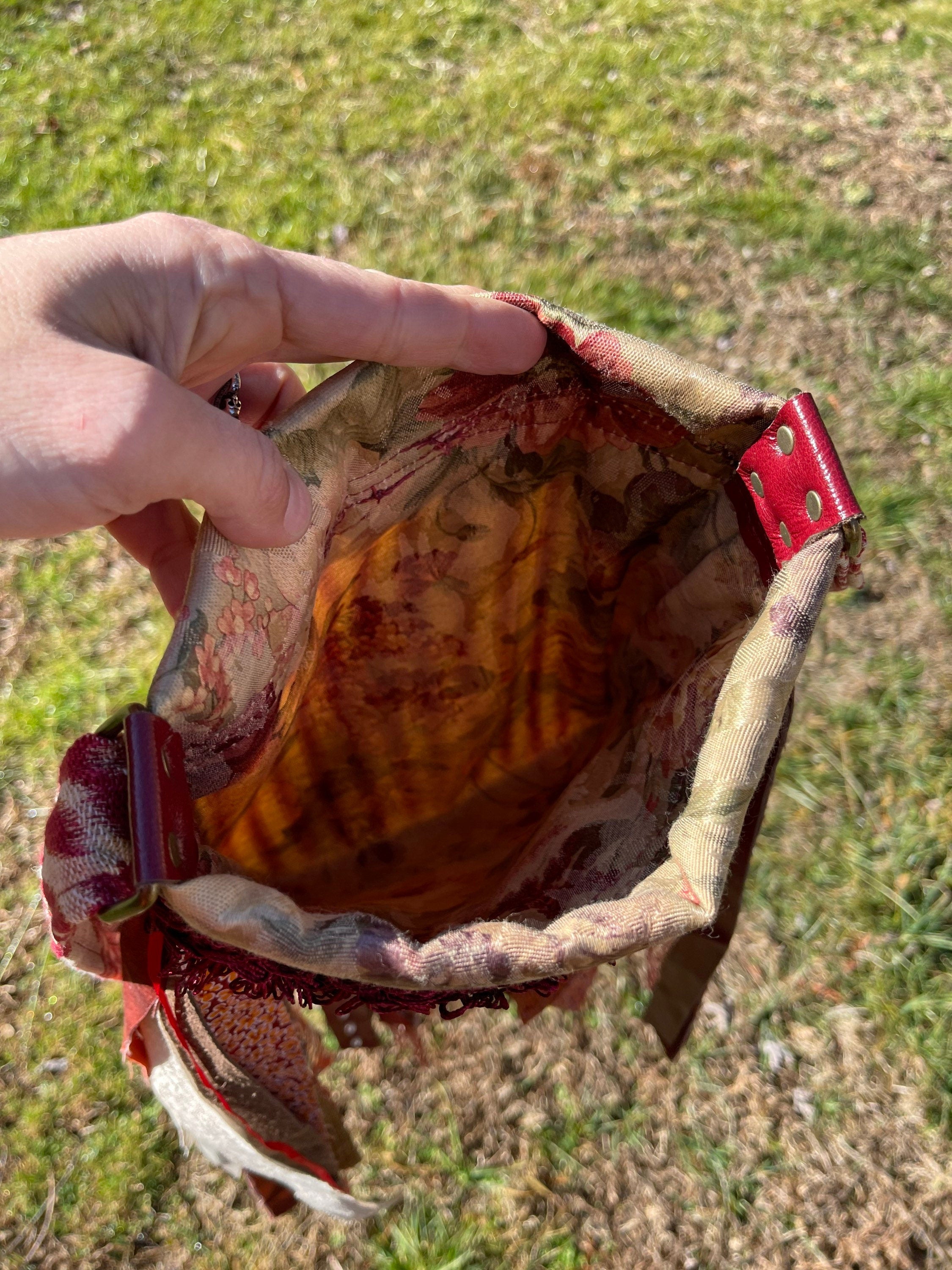Adjustable Red and Maroon Fringe Purse, Festival Fringe Bag, Hippie Style Shoulder Bag, Boho Purse