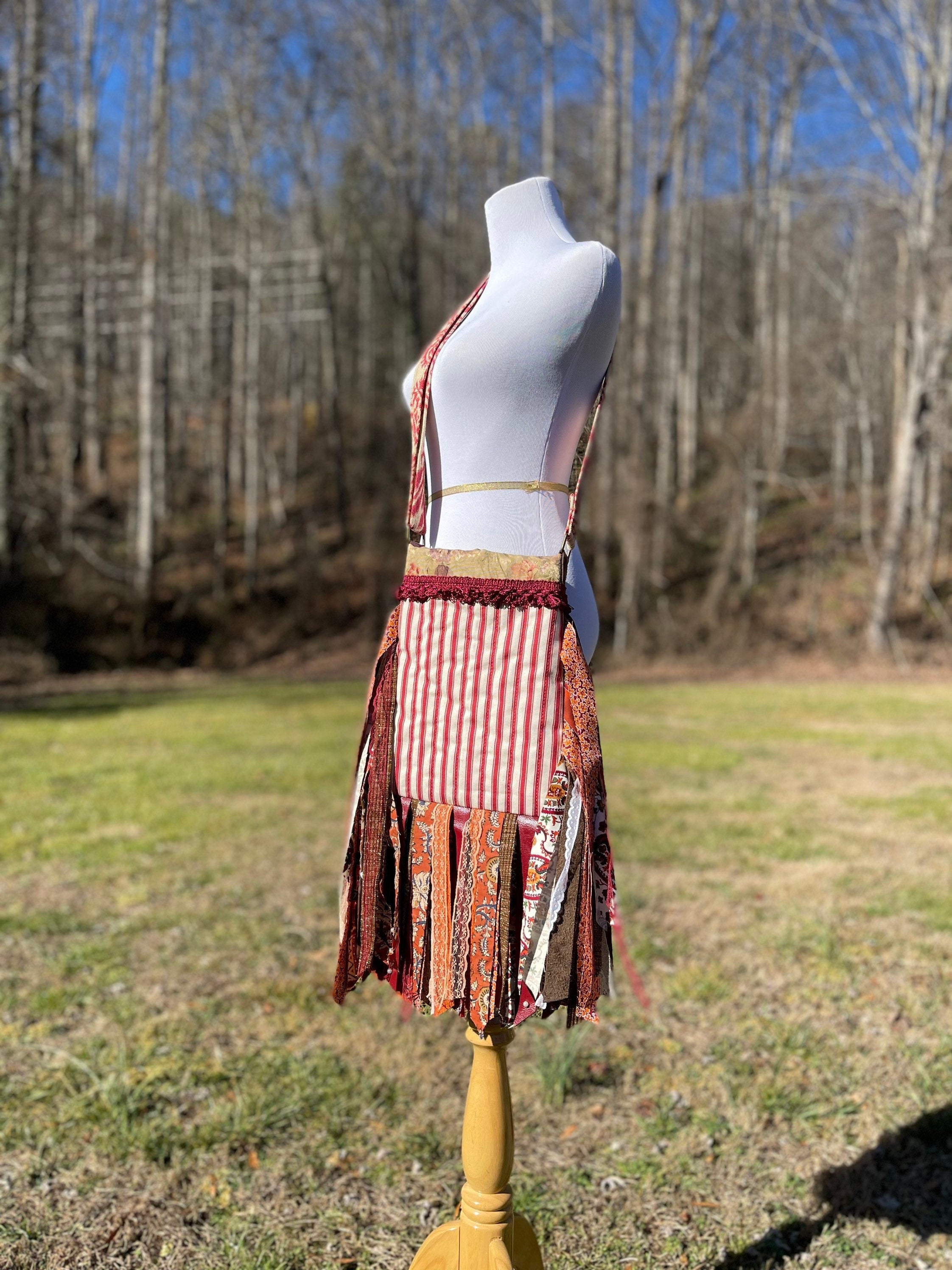 Adjustable Red and Maroon Fringe Purse, Festival Fringe Bag, Hippie Style Shoulder Bag, Boho Purse