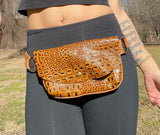 Load image into Gallery viewer, Fashionable Brown and Bronze Leather Pocket Belt - A Must-Have Accessory for Festivals and Travel!